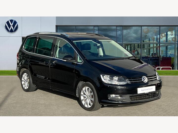 Volkswagen Sharan 2.0 TDI SEL DSG Euro 6 (s/s) 5dr Volkswagen Sharan 2.0 TDI SEL DSG Euro 6 (s/s) 5dr