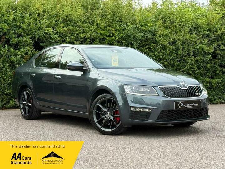 Skoda Octavia 2.0 TFSI VRS Euro 6 (s/s) 5dr Skoda Octavia 2.0 TFSI VRS Euro 6 (s/s) 5dr