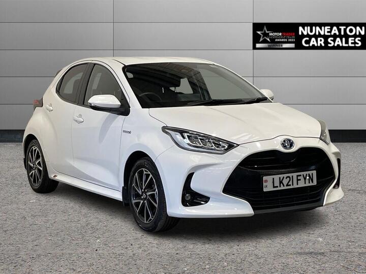 Toyota YARIS 1.5 VVT-h Design E-CVT Euro 6 (s/s) 5dr