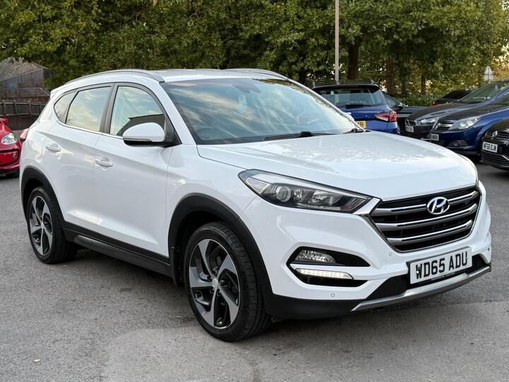 Hyundai TUCSON 2.0 CRDi Premium 4WD Euro 6 5dr