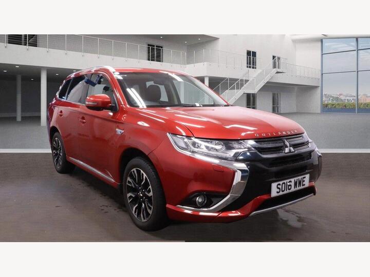 Mitsubishi Outlander 2.0h 12kWh GX4h CVT 4WD Euro 6 (s/s) 5dr Mitsubishi Outlander 2.0h 12kWh GX4h CVT 4WD Euro 6 (s/s) 5dr