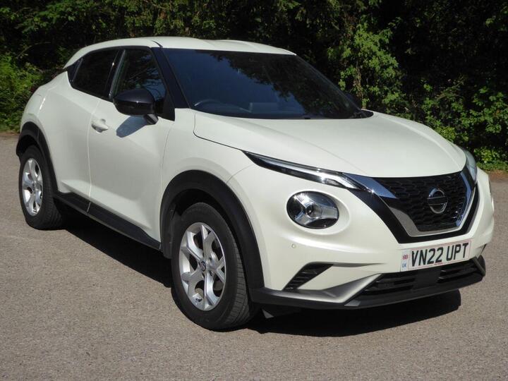 Nissan JUKE 1.0 DIG-T N-Connecta DCT Auto Euro 6 (s/s) 5dr