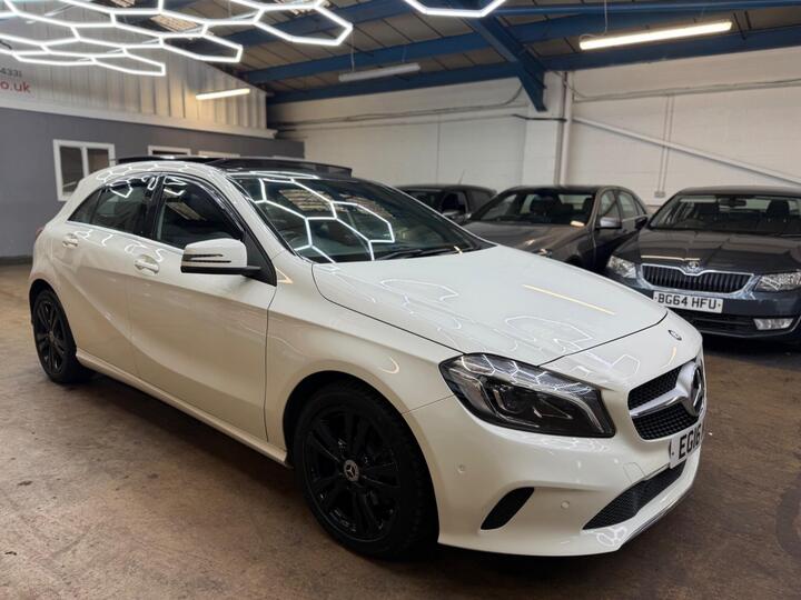 Mercedes-Benz A Class 2.1 A200d Sport (Premium) 7G-DCT Euro 6 (s/s) 5dr