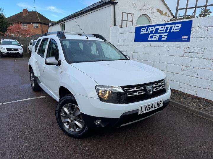 Dacia Duster 1.5 DCi Laureate 4WD Euro 5 5dr Dacia Duster 1.5 DCi Laureate 4WD Euro 5 5dr