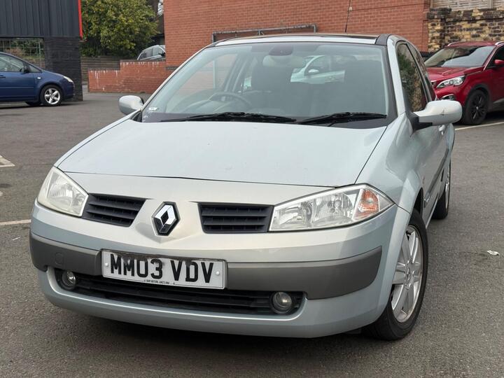 Renault Megane 1.6 VVT Dynamique 3dr