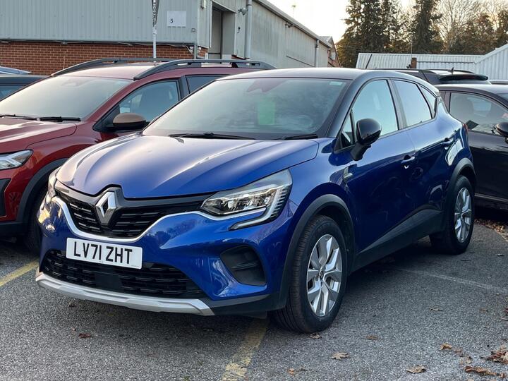 Renault CAPTUR 1.6 E-TECH Iconic Auto Euro 6 (s/s) 5dr