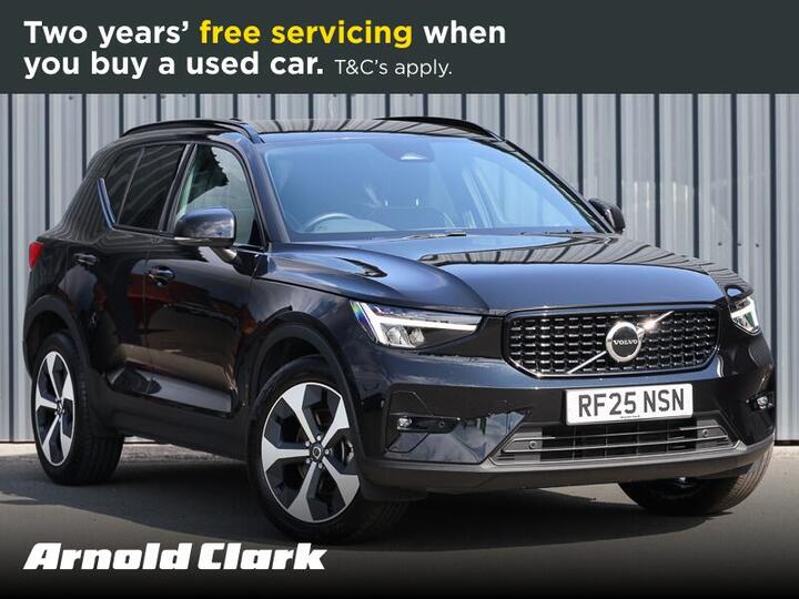 Volvo XC40 2.0 B4 MHEV Plus Dark DCT Auto Euro 6 (s/s) 5dr