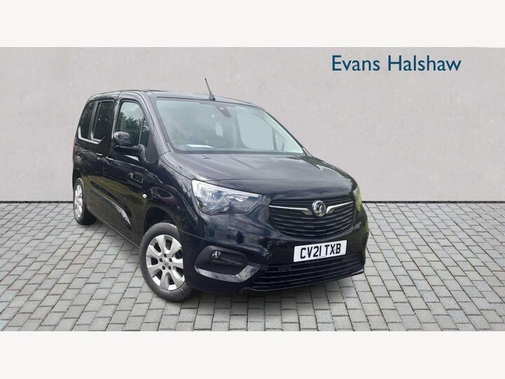 Vauxhall COMBO LIFE 1.2 Turbo SE Auto Euro 6 (s/s) 5dr Vauxhall COMBO LIFE 1.2 Turbo SE Auto Euro 6 (s/s) 5dr