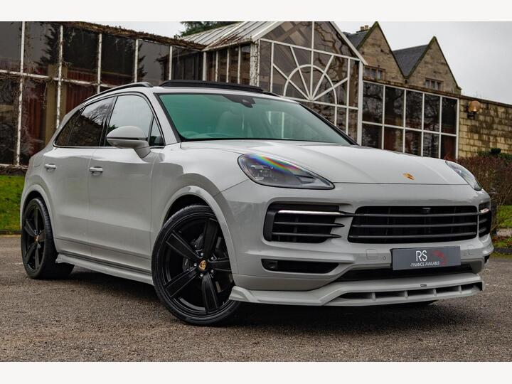 Porsche Cayenne 3.0T V6 Platinum Edition TiptronicS 4WD Euro 6 (s/s) 5dr Porsche Cayenne 3.0T V6 Platinum Edition TiptronicS 4WD Euro 6 (s/s) 5dr