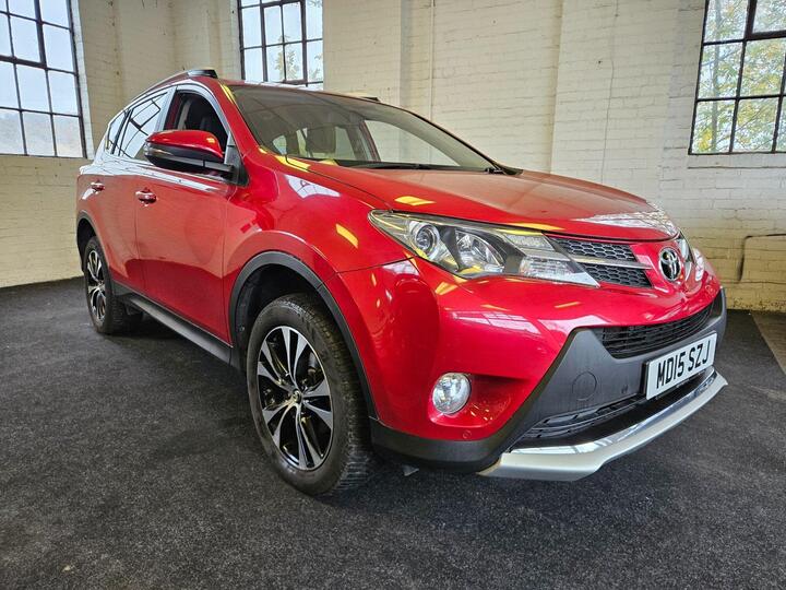 Toyota RAV4 2.2 D-CAT Invincible Auto 4WD Euro 5 5dr