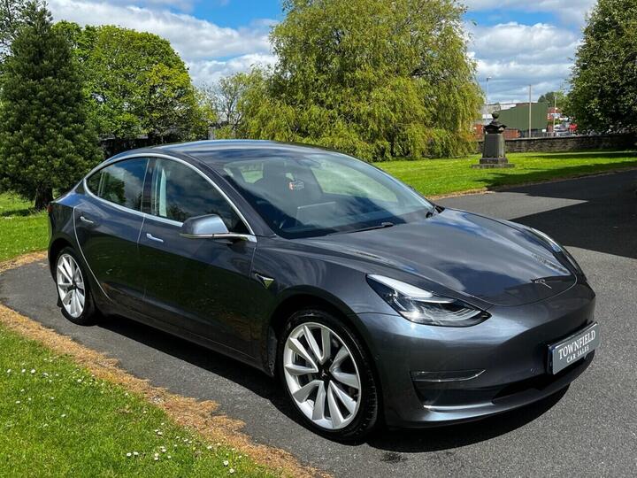 Tesla Model 3 Standard Range Plus Auto RWD 4dr