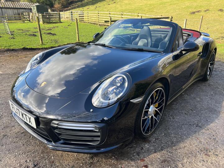 Porsche 911 3.8T 991 Turbo S PDK 4WD Euro 6 (s/s) 2dr Porsche 911 3.8T 991 Turbo S PDK 4WD Euro 6 (s/s) 2dr