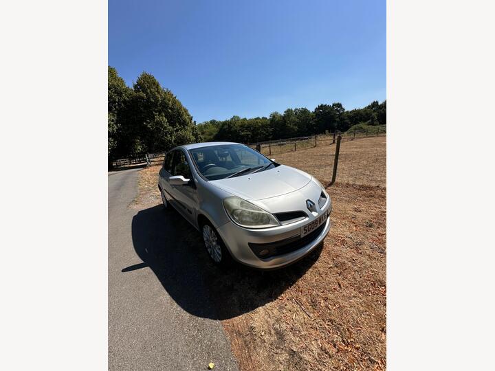Renault Clio 1.2 16v Dynamique 5dr