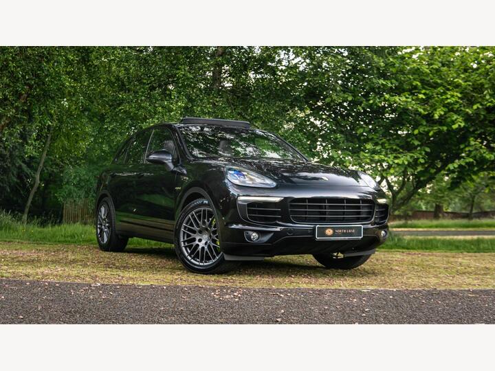 Porsche Cayenne 3.0 V6 E-Hybrid S TiptronicS 4WD Euro 6 (s/s) 5dr