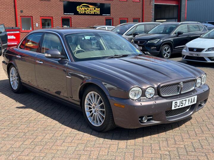 Jaguar XJ 2.7 TD Sovereign 4dr