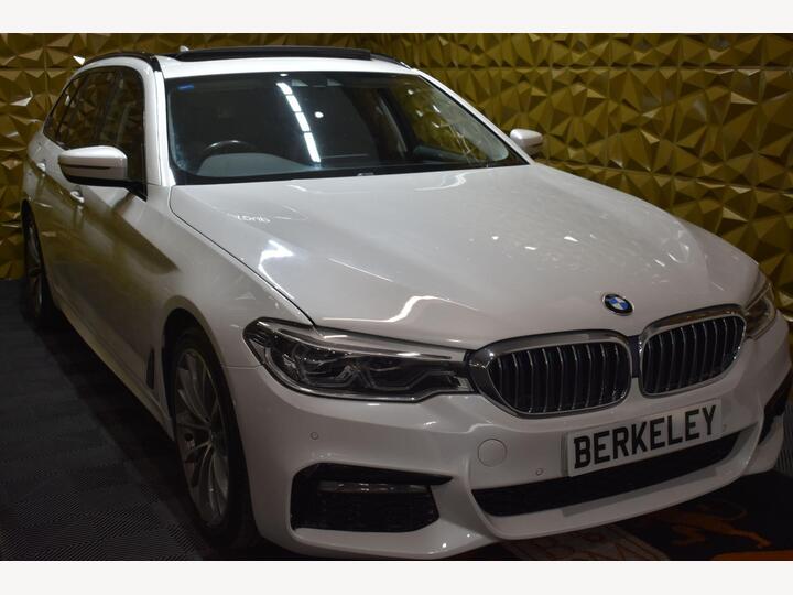 BMW 5 Series 2.0 520d M Sport Touring Auto Euro 6 (s/s) 5dr BMW 5 Series 2.0 520d M Sport Touring Auto Euro 6 (s/s) 5dr
