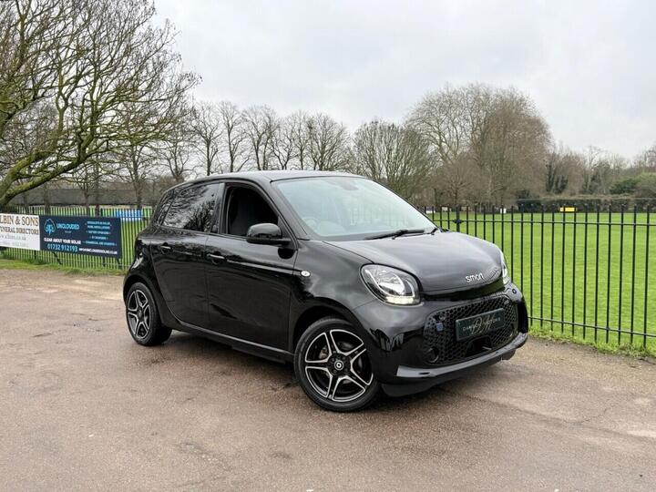 Smart FORFOUR 17.6kWh Premium Auto 5dr (22kW Charger)