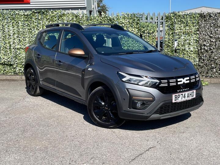 Dacia Sandero Stepway 1.0 TCe EXTREME Euro 6 (s/s) 5dr Dacia Sandero Stepway 1.0 TCe EXTREME Euro 6 (s/s) 5dr