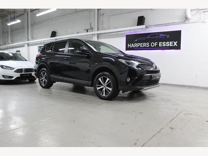Toyota RAV4 2.0 D-4D Business Edition Euro 6 (s/s) 5dr (Safety Sense, Nav)