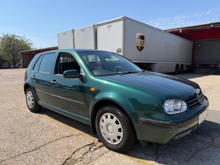 Volkswagen Golf 1.6 SE 5dr