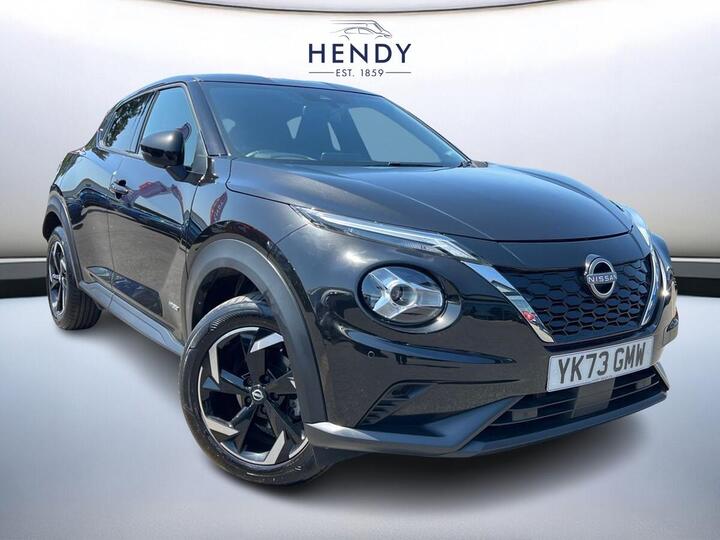 Nissan JUKE 1.6 N-Connecta Auto Euro 6 5dr Nissan JUKE 1.6 N-Connecta Auto Euro 6 5dr