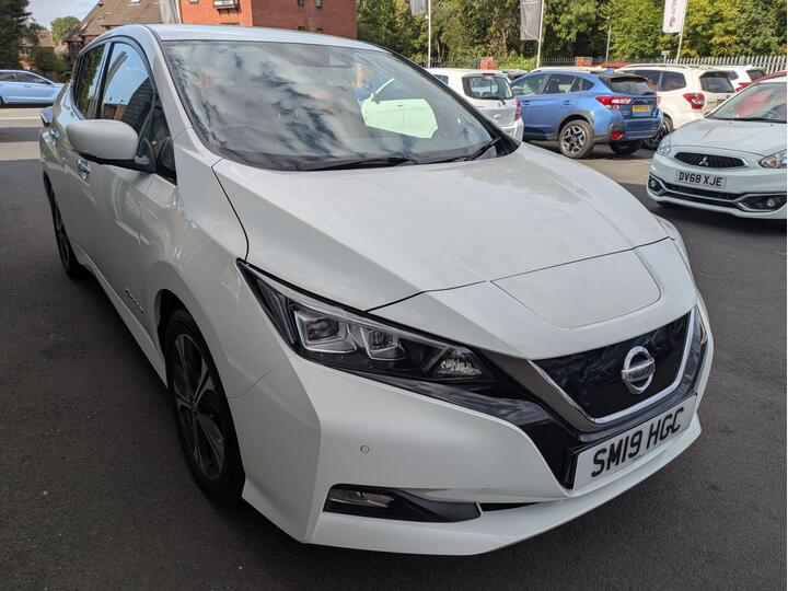 Nissan Leaf 40kWh Tekna Auto 5dr