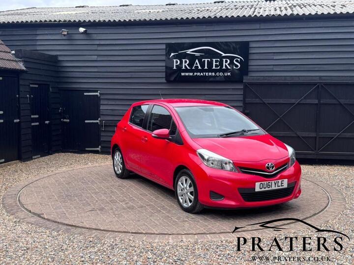 Toyota YARIS 1.33 Dual VVT-i TR Euro 5 5dr