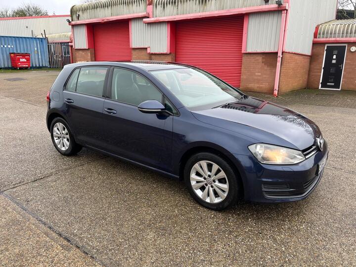 Volkswagen Golf 1.6 TDI BlueMotion Tech SE Euro 5 (s/s) 5dr