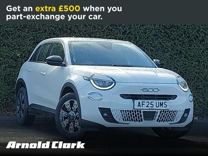 Fiat 600 1.2 MHEV E-DCT Euro 6 (s/s) 5dr