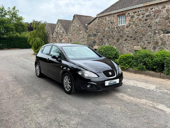SEAT Leon 1.6 TDI Ecomotive CR SE Copa Hatchback 5dr Diesel Manual Euro 5 (s/s) (105 Ps)