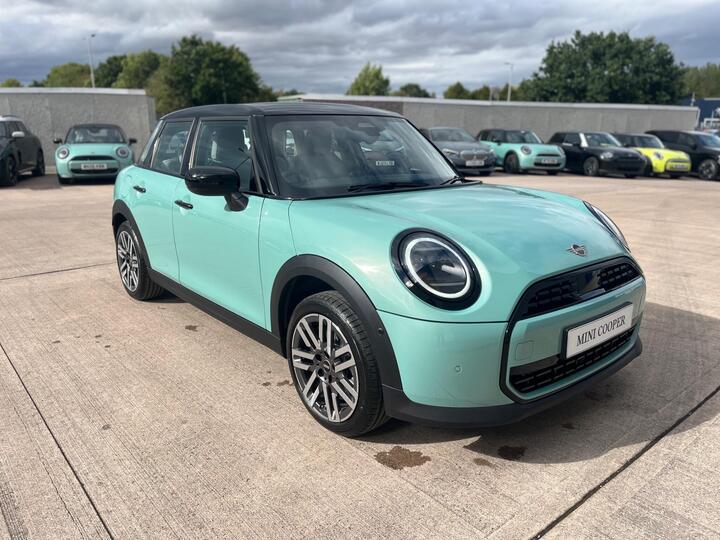 MINI Cooper 1.5C Classic Steptronic Euro 6 (s/s) 5dr