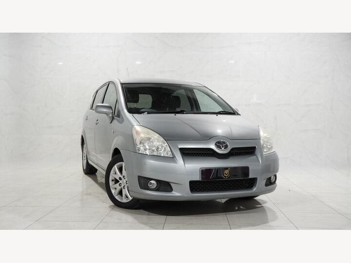 Toyota COROLLA VERSO 2.2 D-4D SR 5dr