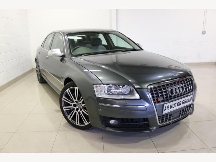 Audi S8 5.2 FSI Quattro 4dr