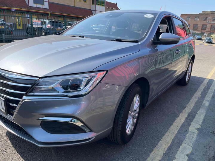 MG MG5 61.1kWh Excite Long Range Auto 5dr