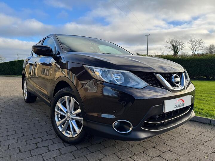 Nissan Qashqai 1.5 DCi Acenta+ 2WD Euro 5 (s/s) 5dr Nissan Qashqai 1.5 DCi Acenta+ 2WD Euro 5 (s/s) 5dr