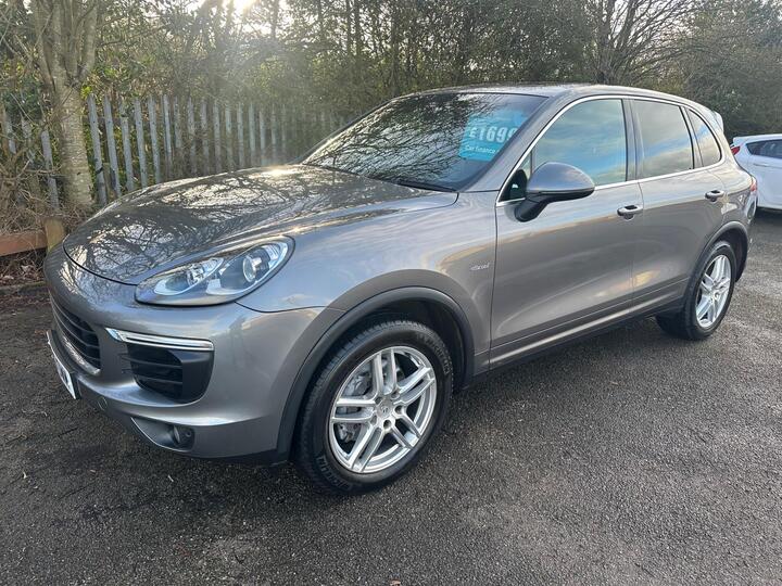 Porsche Cayenne 3.0 TD V6 TiptronicS 4WD Euro 6 (s/s) 5dr