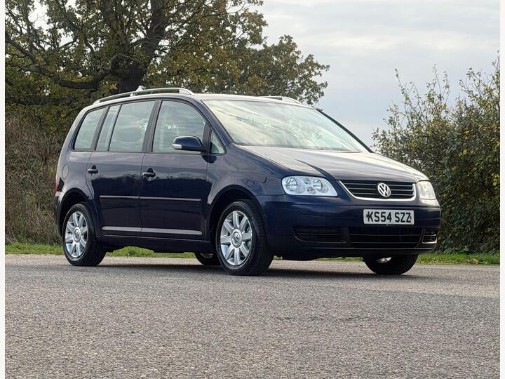 Volkswagen Touran 1.6 FSI SE 5dr (7 Seats) Volkswagen Touran 1.6 FSI SE 5dr (7 Seats)