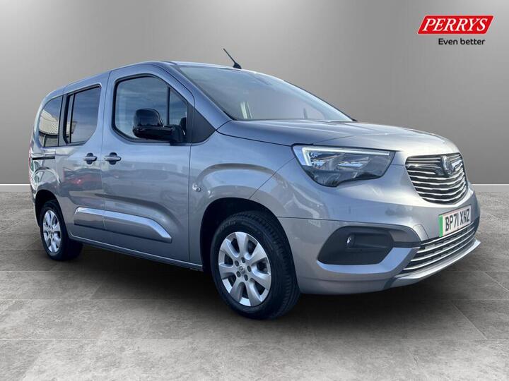 Vauxhall Combo Life 50kWh SE Auto 5dr (5 Seat, 7.4kW Charger)