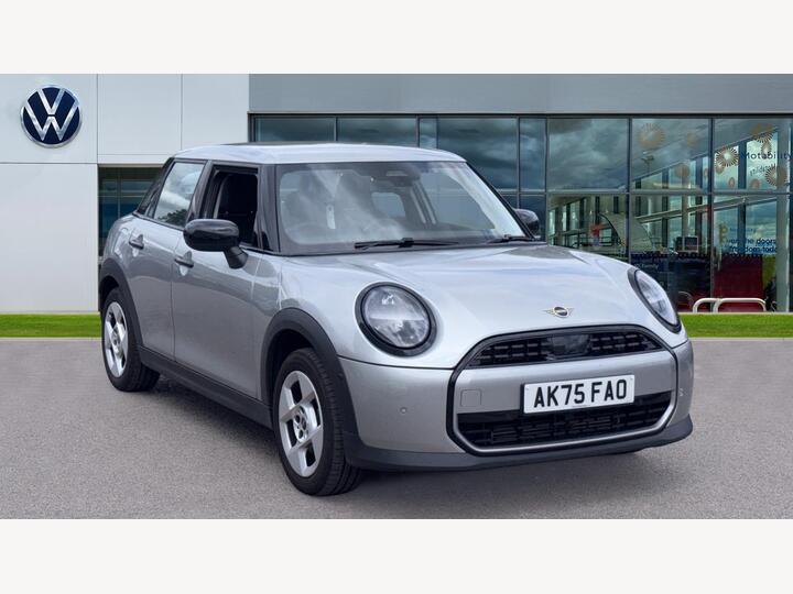 MINI Cooper 1.5C Classic Steptronic Euro 6 (s/s) 5dr