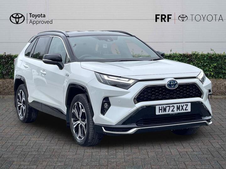 Toyota RAV4 2.5 VVT 18.1kWh Dynamic CVT 4WD Euro 6 (s/s) 5dr Toyota RAV4 2.5 VVT 18.1kWh Dynamic CVT 4WD Euro 6 (s/s) 5dr