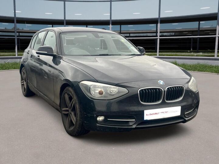 BMW 1 SERIES 1.6 114i Sport Euro 5 (s/s) 5dr BMW 1 SERIES 1.6 114i Sport Euro 5 (s/s) 5dr