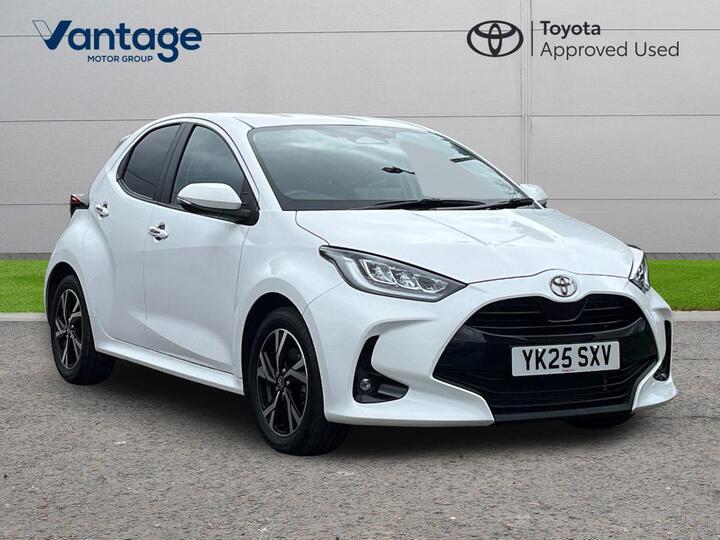 Toyota Yaris 1.5 VVT-h Design E-CVT Euro 6 (s/s) 5dr