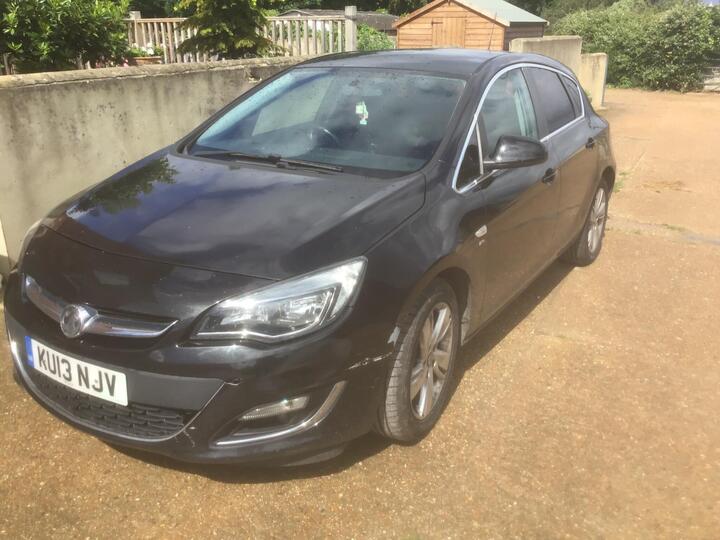 Vauxhall Astra 2.0 CDTi EcoFLEX SRi Euro 5 (s/s) 5dr