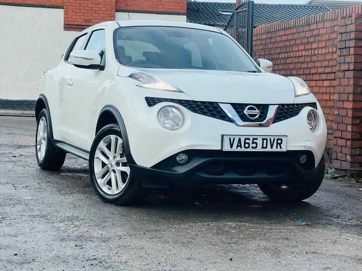 Nissan Juke 1.6 N-Connecta XTRON Euro 6 5dr