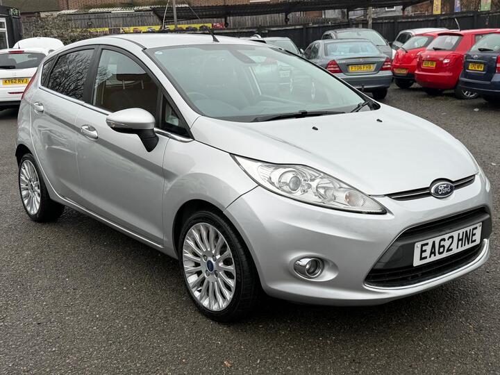Ford Fiesta 1.4 TDCi DPF Titanium 5dr