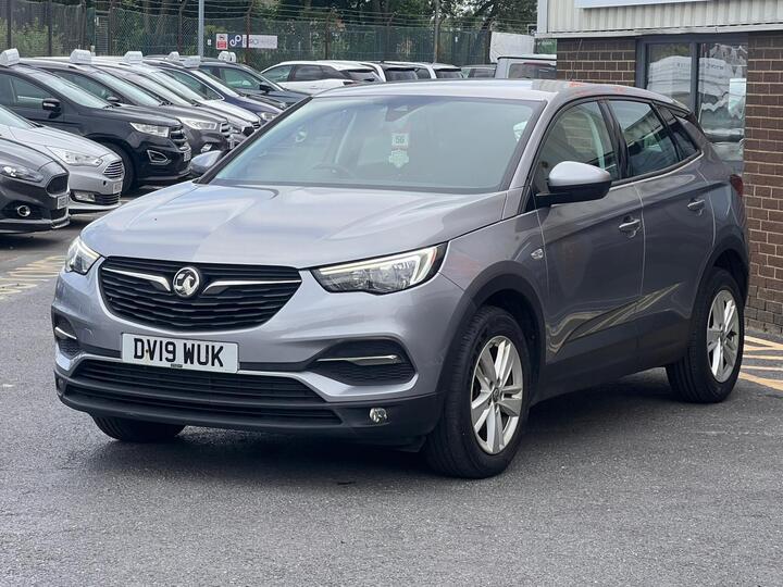 Vauxhall Grandland X 1.2 Turbo SE Euro 6 (s/s) 5dr
