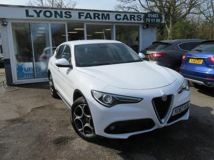 Alfa Romeo STELVIO 2.2 TD Speciale Auto Q4 AWD Euro 6 (s/s) 5dr