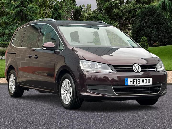 Volkswagen Sharan 1.4 TSI SE DSG Euro 6 (s/s) 5dr Volkswagen Sharan 1.4 TSI SE DSG Euro 6 (s/s) 5dr