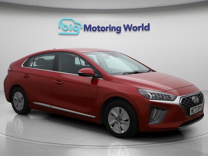 Hyundai IONIQ 1.6 H-GDi Premium DCT Euro 6 (s/s) 5dr Hyundai IONIQ 1.6 H-GDi Premium DCT Euro 6 (s/s) 5dr