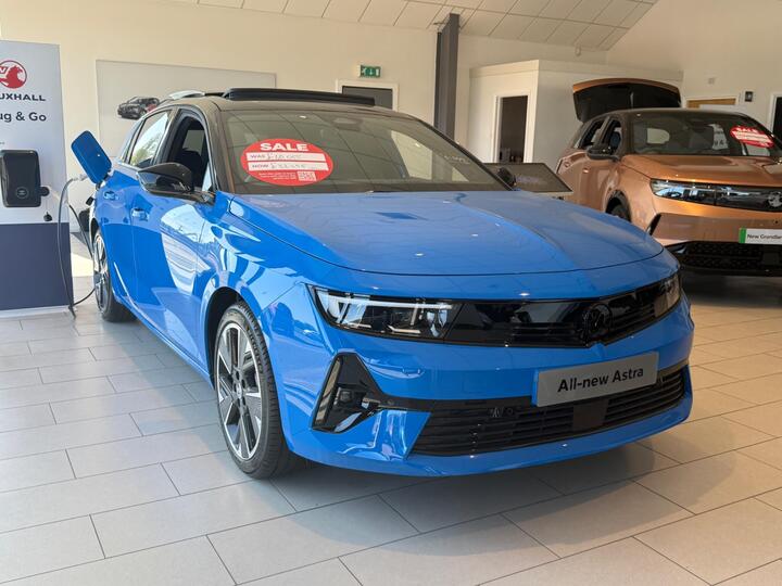 Vauxhall Astra Electric 54kWh Ultimate Auto 5dr